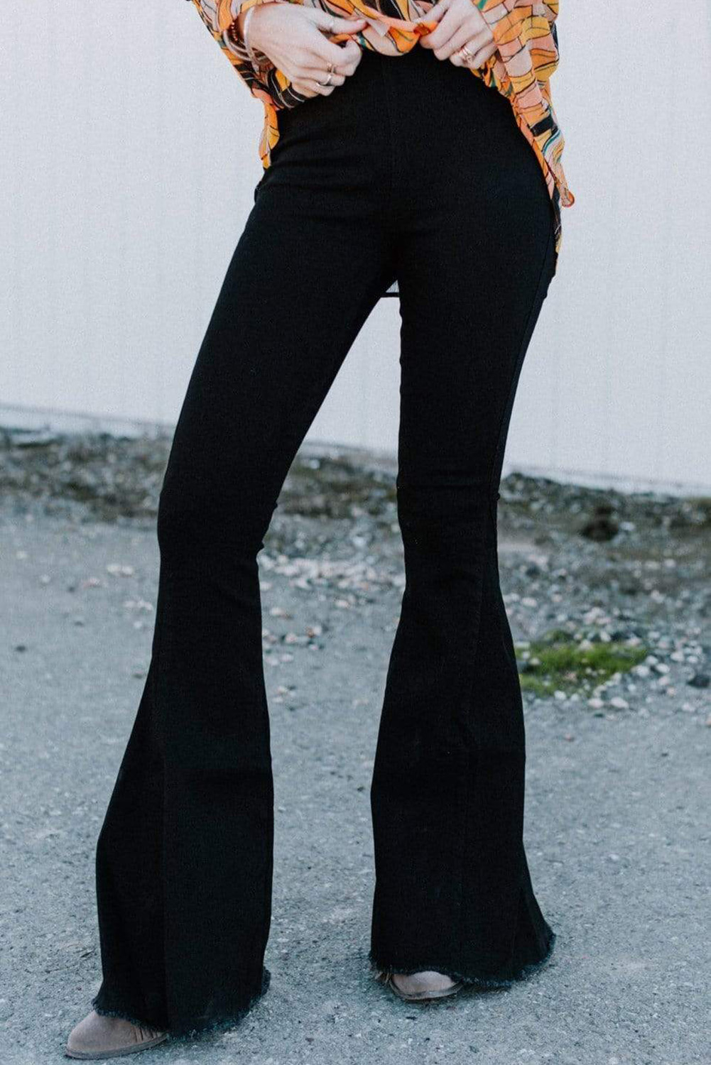 womens black bell bottom jeans