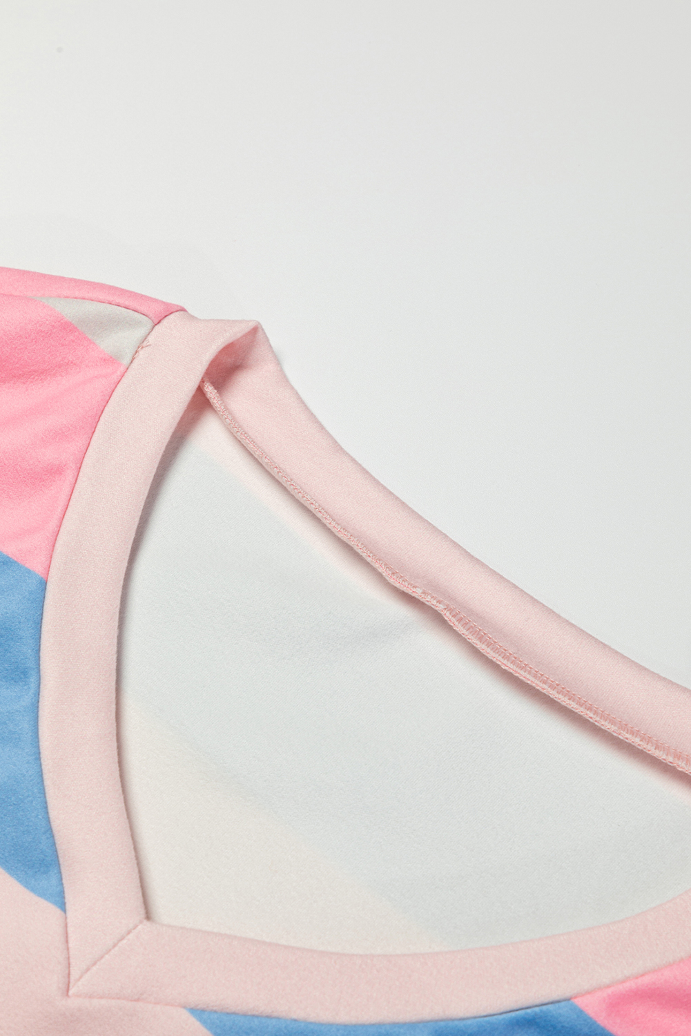 Basic V Neck Top - Pink