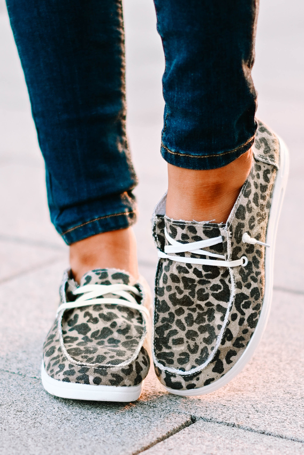 Us 6 88 Drop Shipping Leopard Slip On Flat Canvas Shoes For Women