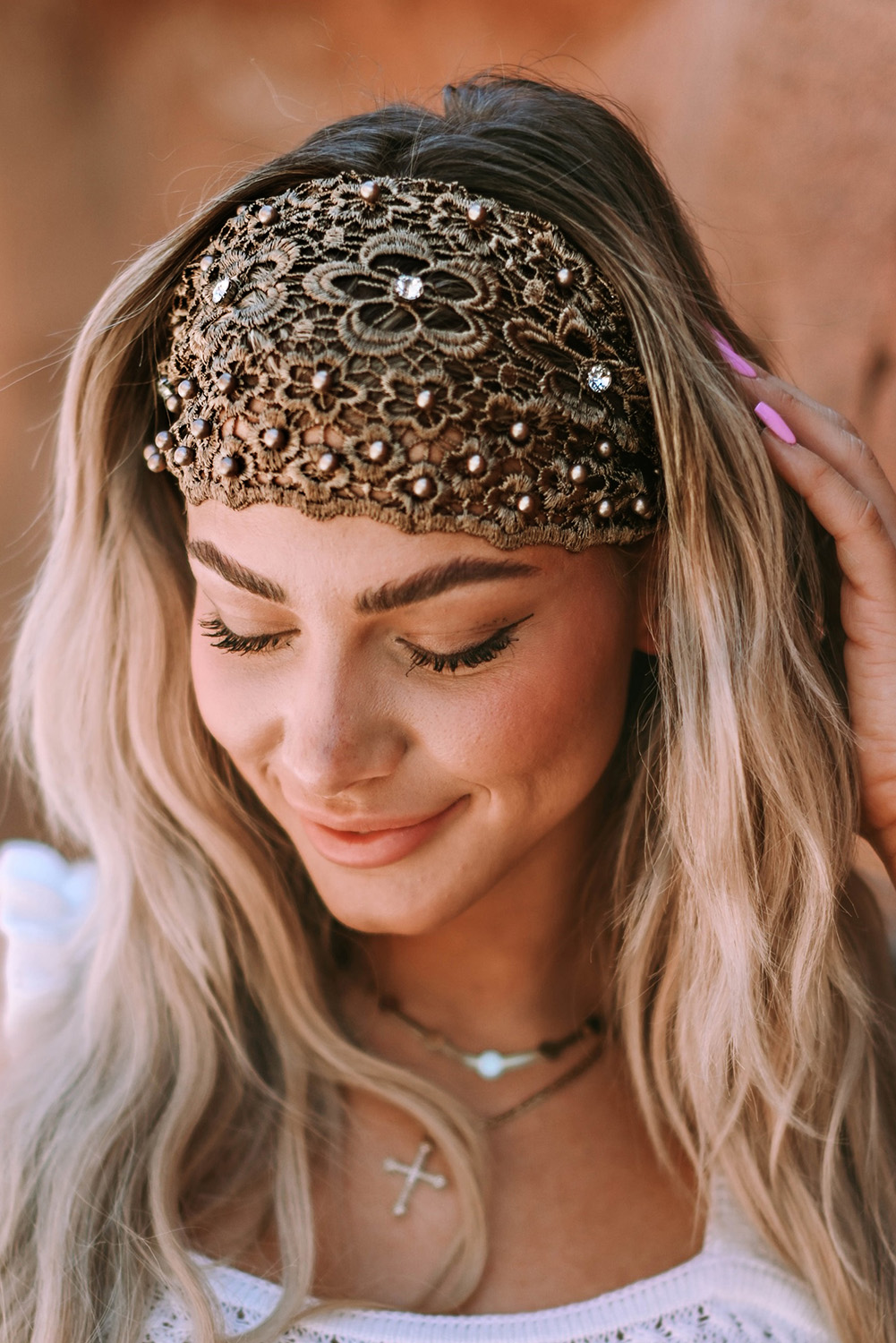 US 2.28 Dropshipping Brown Hollowed Lace Pearl Decor Elastic Headband