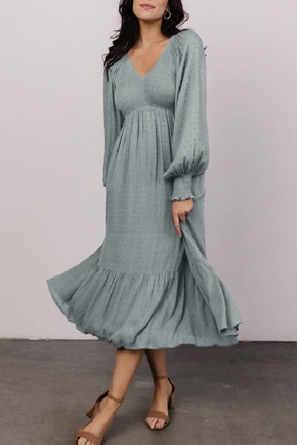 US$ 13.54 Drop-shipping Blue Smocked V Neck Swiss Dot Ruffle Long Sleeve Dress for Women