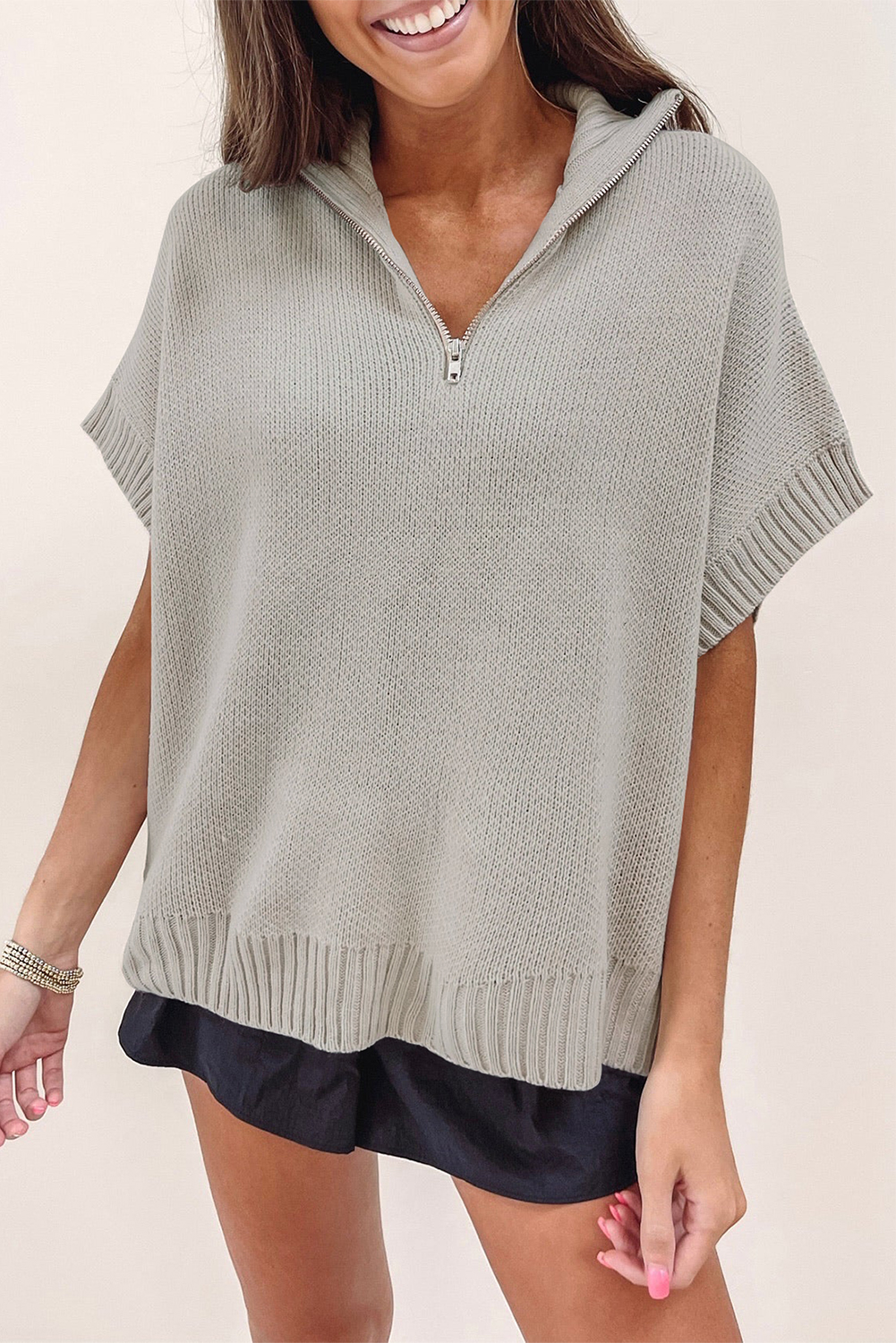 Short-Sleeve Sweater Grey