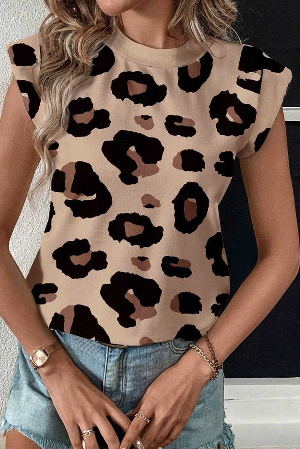 TAUPE LEOPARD CREW NECK main image 1